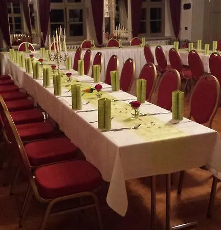 Stadtschloss Hecklingen*** Hotel 3*