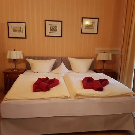 Stadtschloss 헤클링언