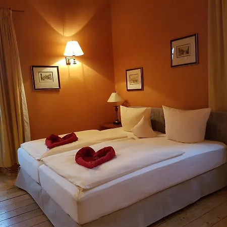 Stadtschloss Hecklingen*** Hotel 3*