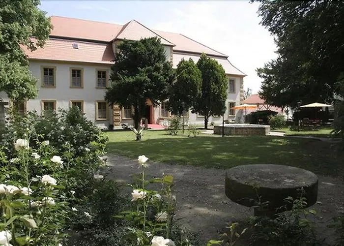 Stadtschloss 3* Hecklingen (Salzlandkreis)