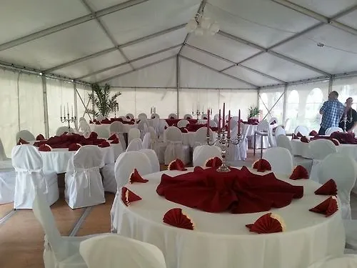 Stadtschloß Hecklingen*** Hecklingen (Salzlandkreis)